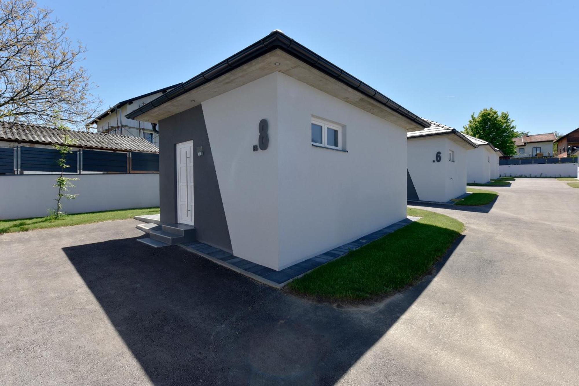 Apartmani I Bungalovi Trojka バニャ・ルカ 部屋 写真