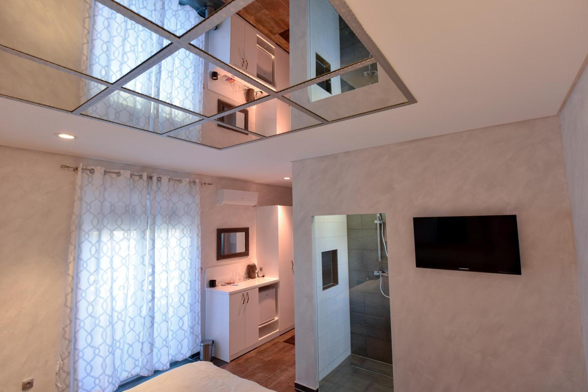 Apartmani I Bungalovi Trojka バニャ・ルカ 部屋 写真