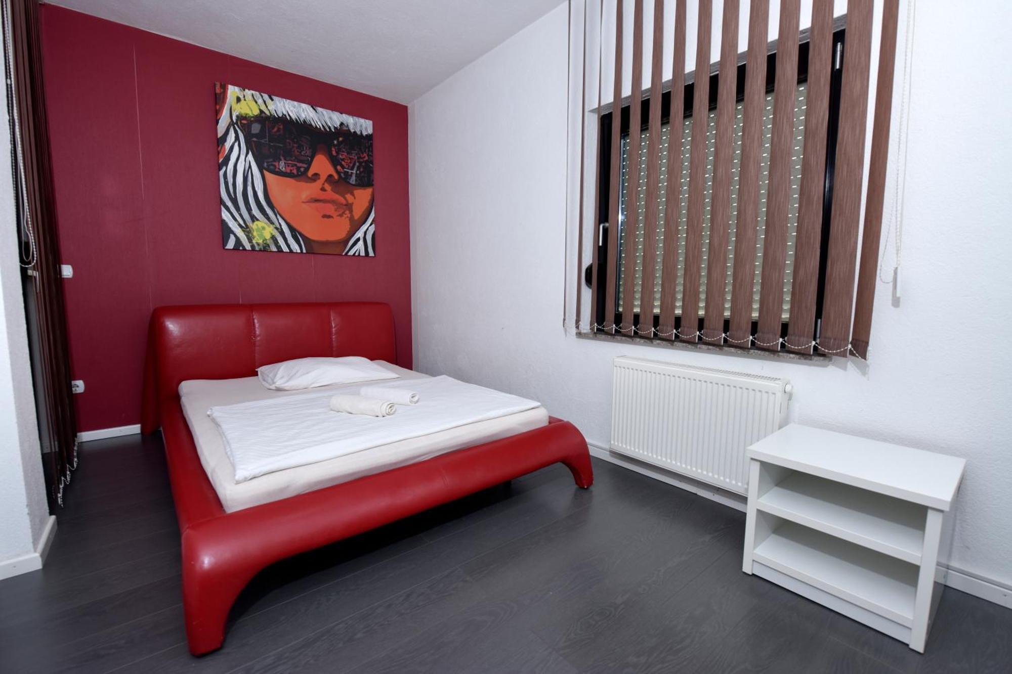 Apartmani I Bungalovi Trojka バニャ・ルカ 部屋 写真