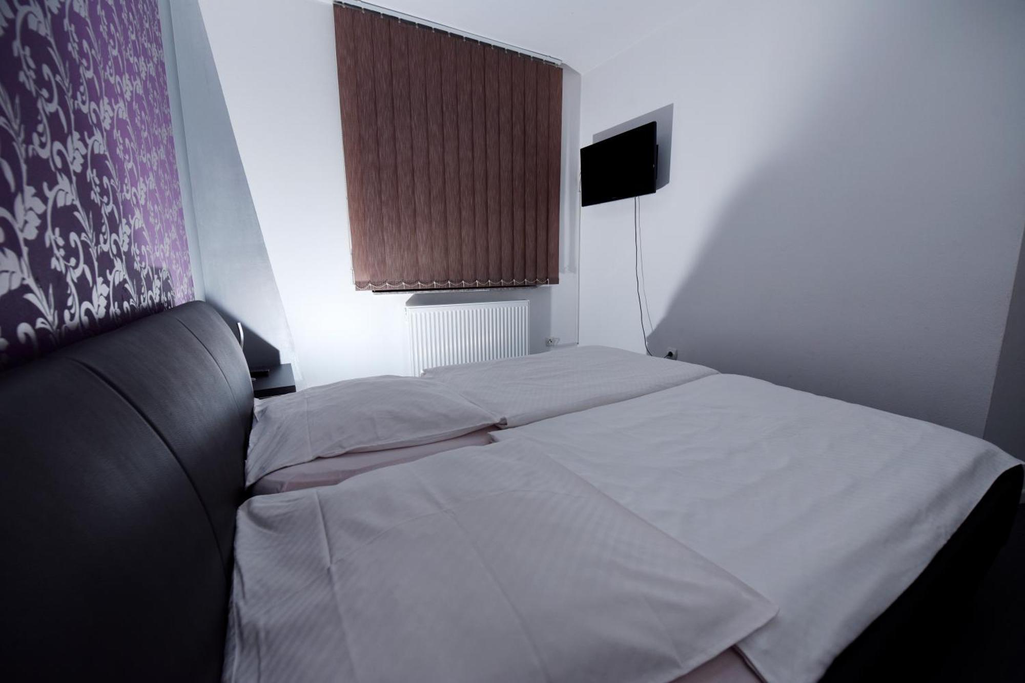 Apartmani I Bungalovi Trojka バニャ・ルカ 部屋 写真